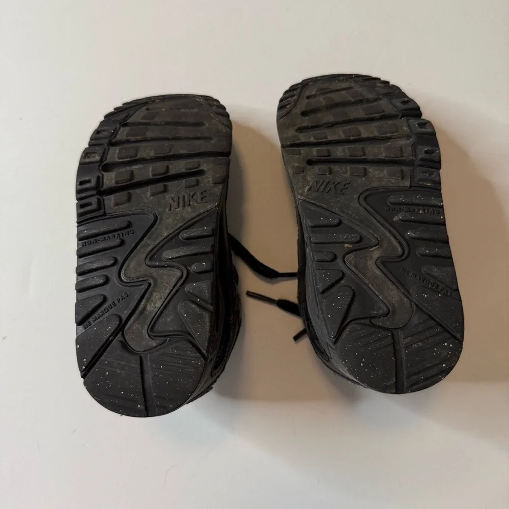 Nike Kids Black Sneakers